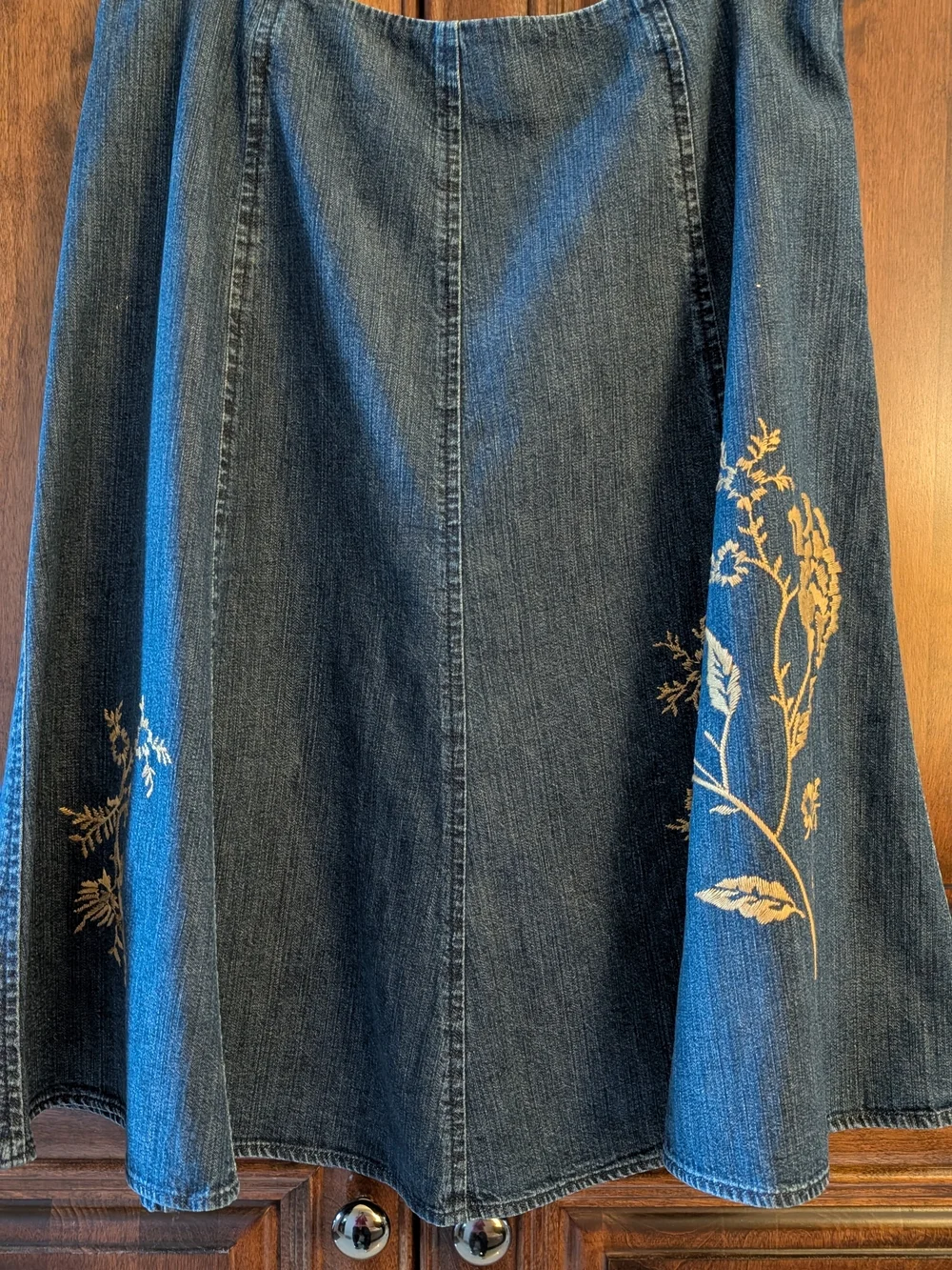 Jones New York Dark Blue Denim Skirt with Gold Floral Embroidery - Picture 11 of 12